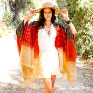 COPY - TRADITIONAL COLOR BLEND WESTERN STYLE SERAPE WRAP! WITH TASSELS! NWT